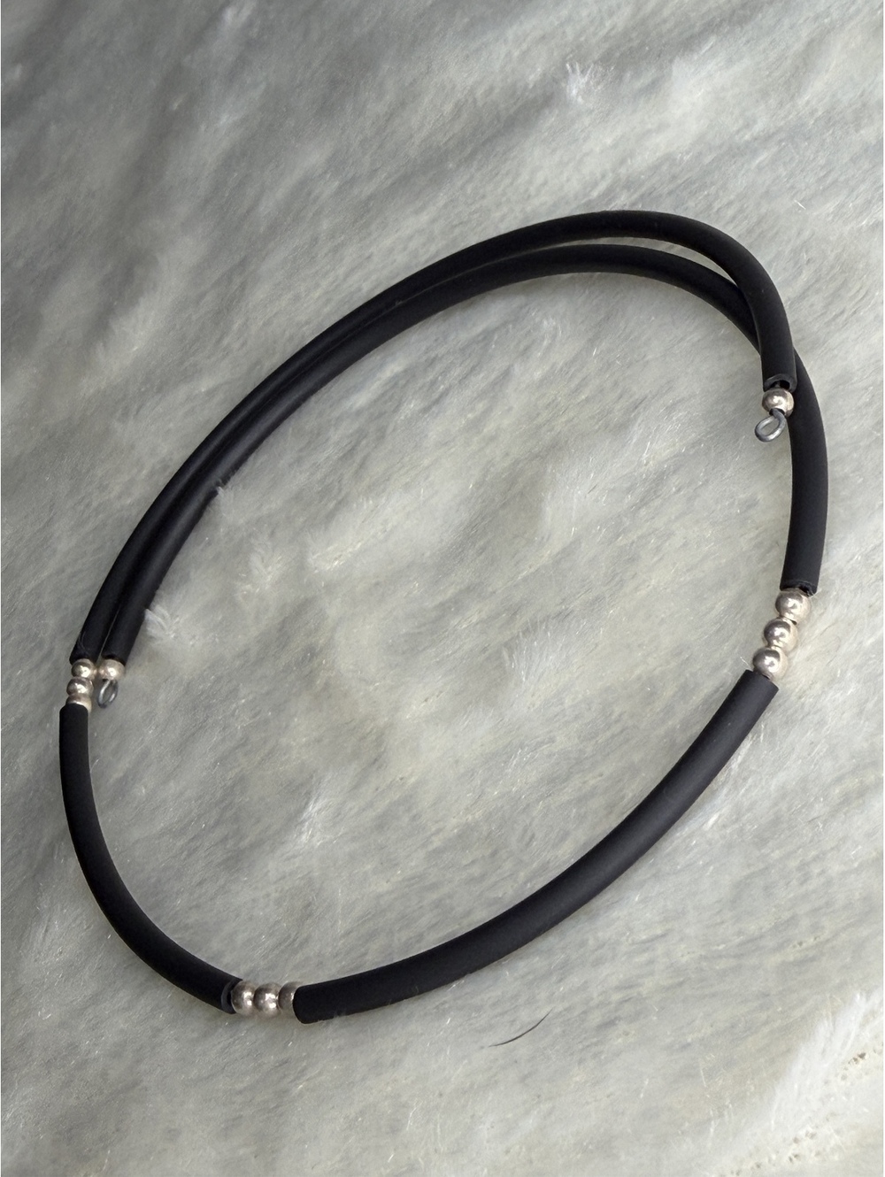 RARE Vintage Silpada Black Rubber Multi-Wrap Memory Wire Choker Necklace N0570